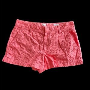 GAP “city” shorts coral  6 petite